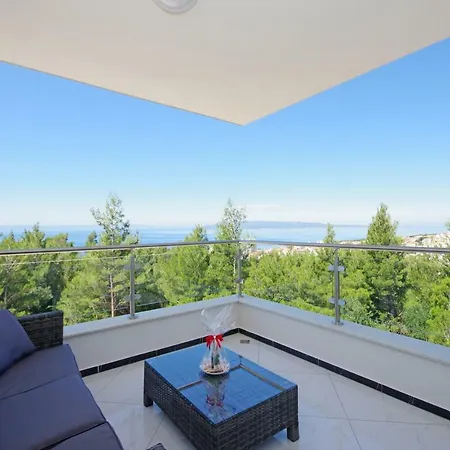 Inis 4* 마카르스카